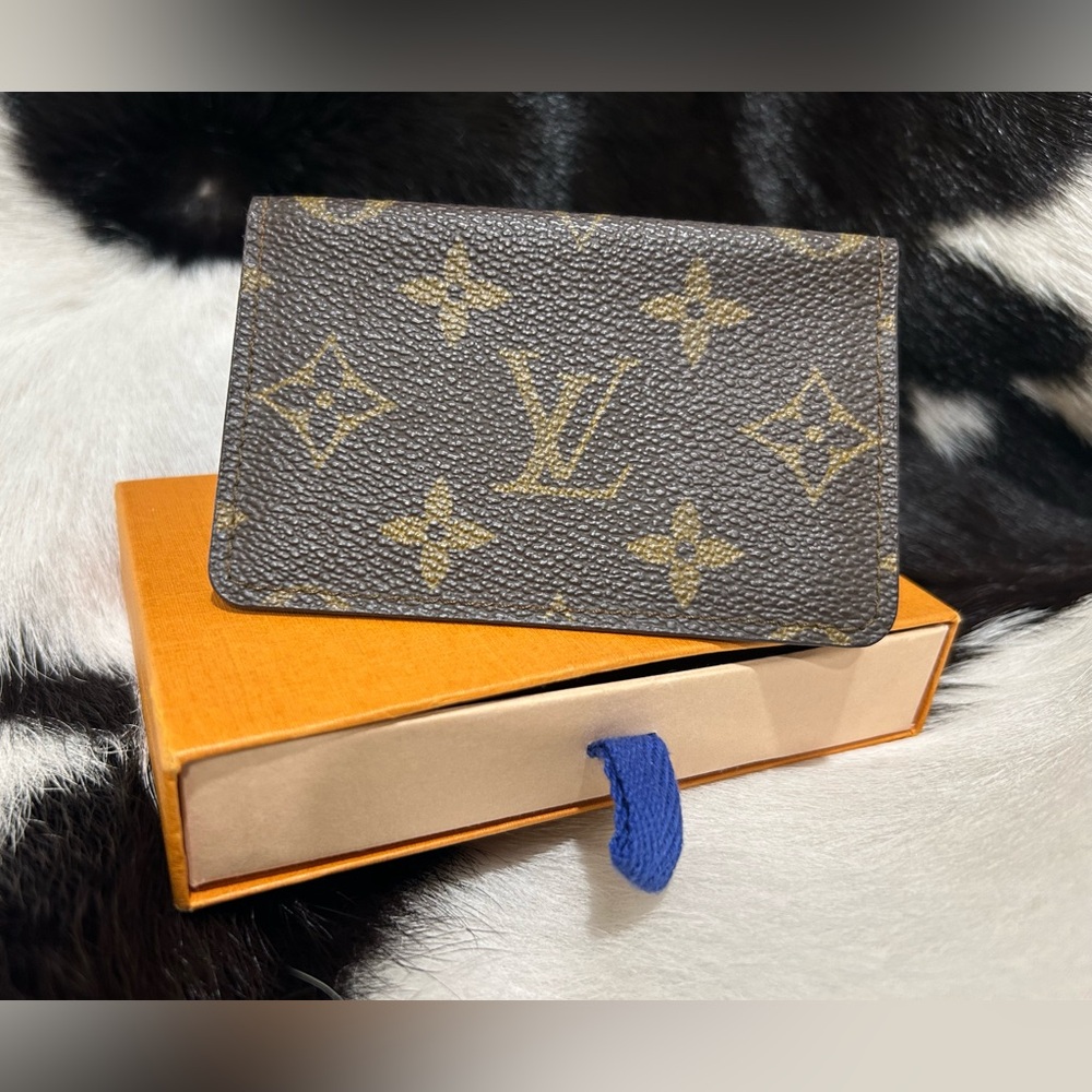 Louis Vuitton credit card holder